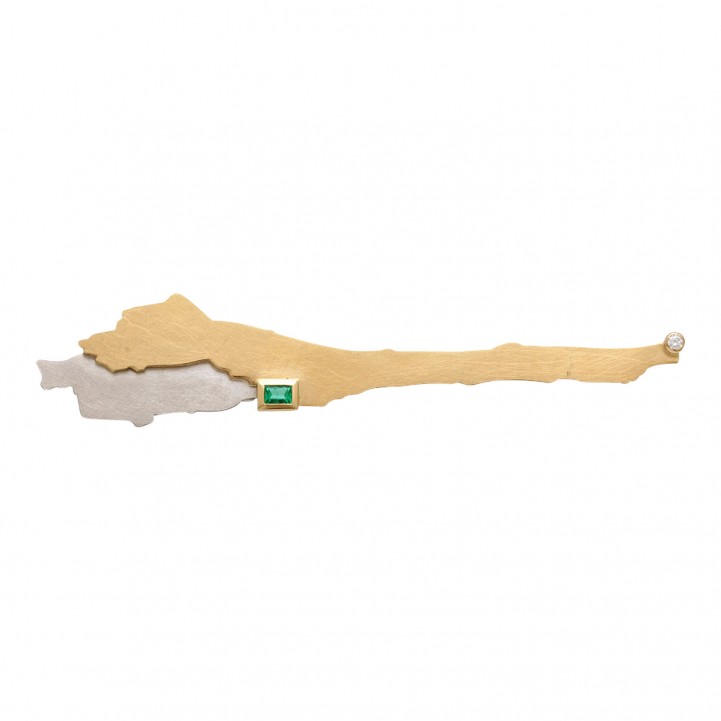 Brosche bes. m. 1 rechteckigen Smaragd im Treppenschliff (schöne Farbe u. Transparenz) sowie 1 Diam.-Brillant ca. 0,05ct. 